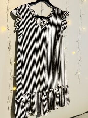 Women’s  Black and White Striped Ruffle-Hem Dress